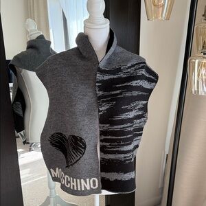 Moschino Black and Gray Heart Scarf